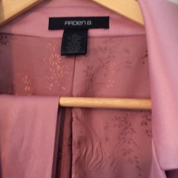 Pink Satin Trenchcoat - Picture 4 of 5